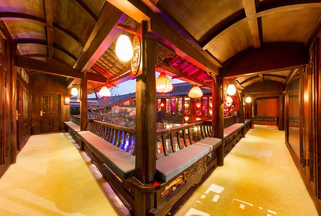Lijiang Yuntian Palace Hotel Esterno foto