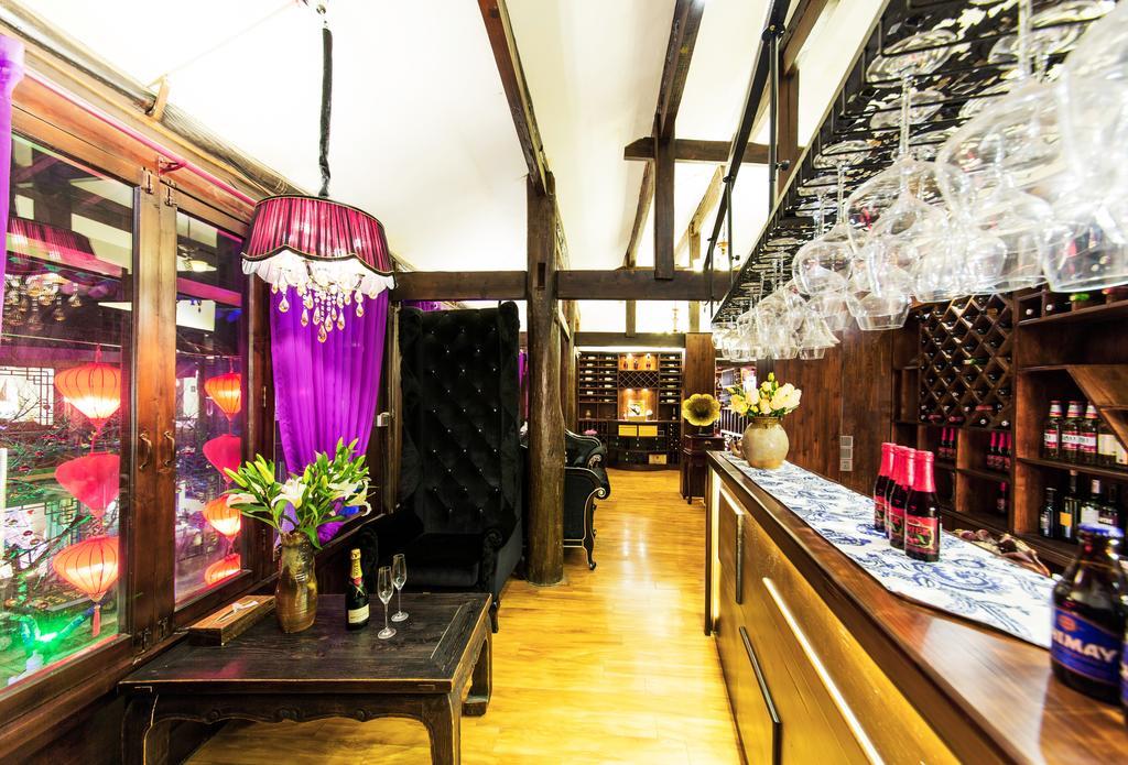 Lijiang Yuntian Palace Hotel Esterno foto