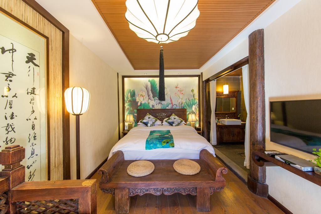 Lijiang Yuntian Palace Hotel Esterno foto