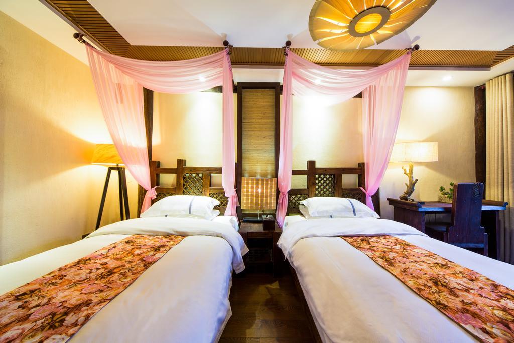 Lijiang Yuntian Palace Hotel Camera foto